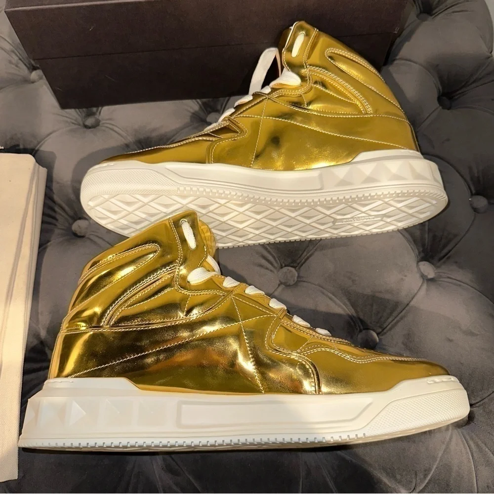 New Size 43 Valentino Garavani Gold Metallic-effect Lace-up Sneakers
